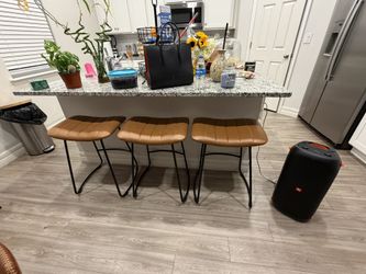 3 Stools New