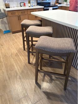 3 Maven Lane Bat Stools