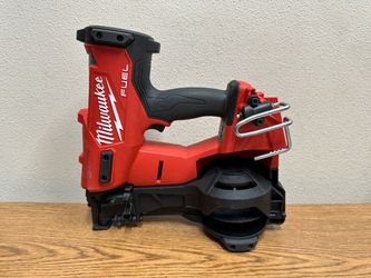 Milwaukee 2909-20 M18 FUEL 18-Volt Lithium-Ion Brushless Cordless Coil Roofing Nailer (Tool Only)
