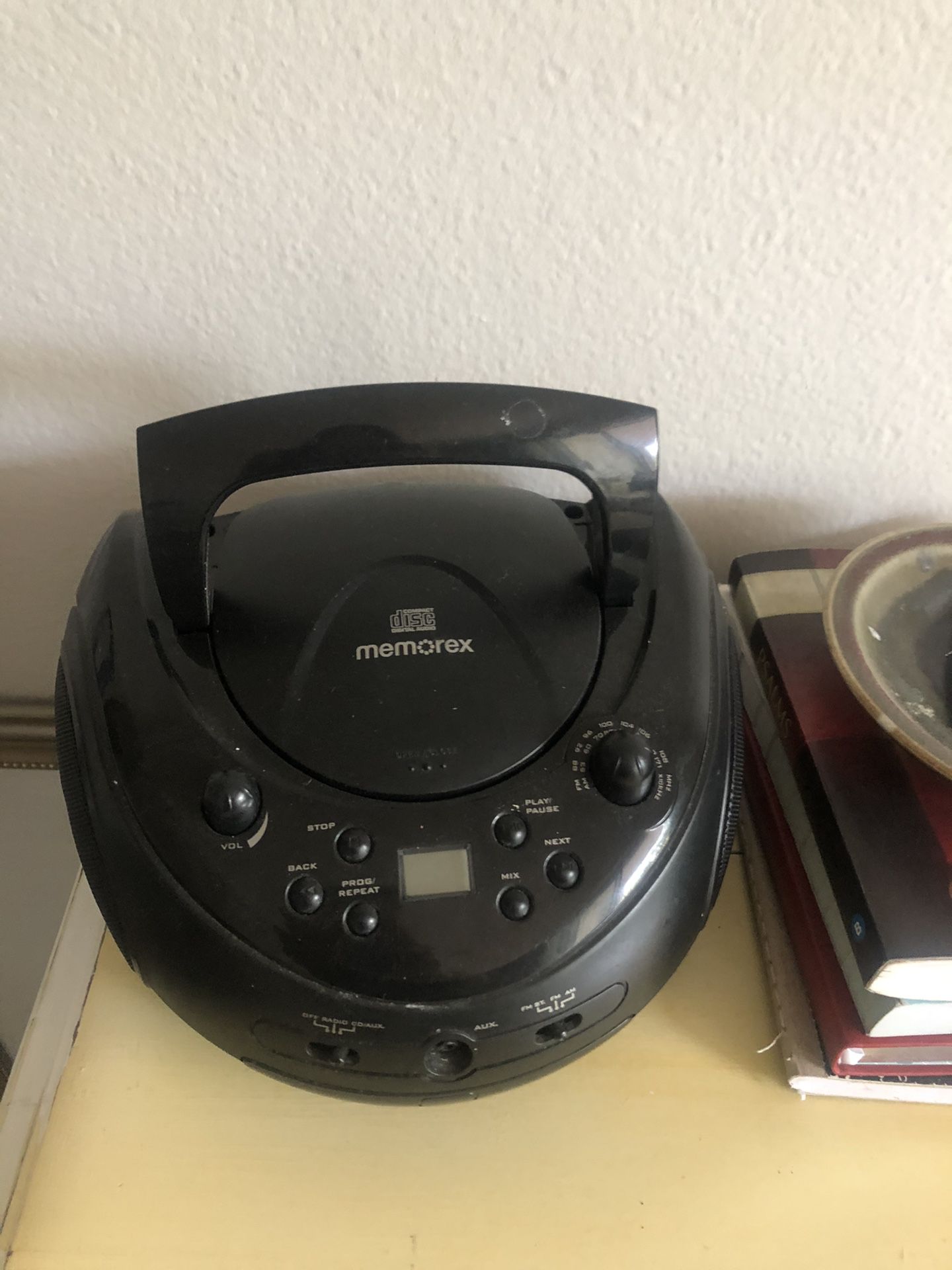 Free CD player for the parts