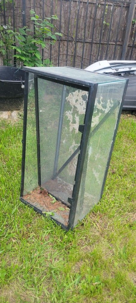 Reptile Tank