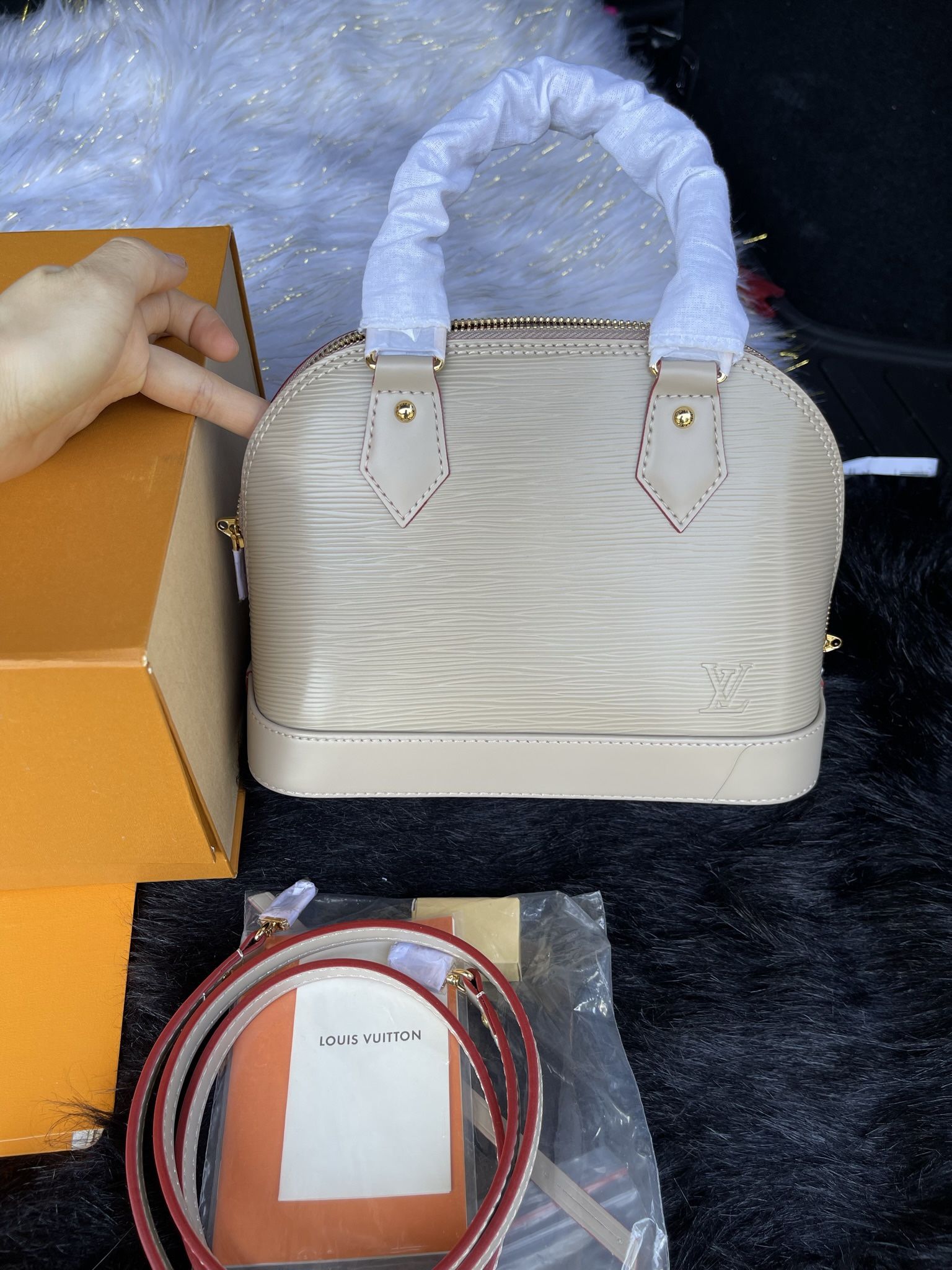 NEW AND NICE BAG