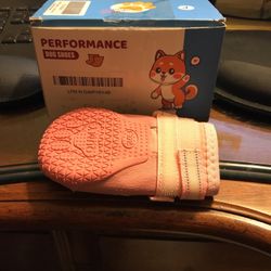 Dog Shoes Pink Size M /4 NEW