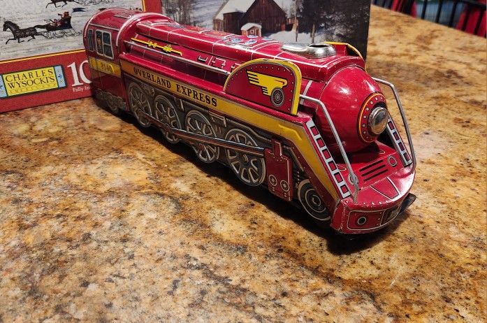 VINTAGE OVERLAND EXPRESS 3140 BATTERY OPERATED LOCOMOTIVE 1(contact info removed) AS IS