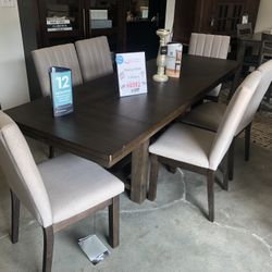 Brand New Dining Set 