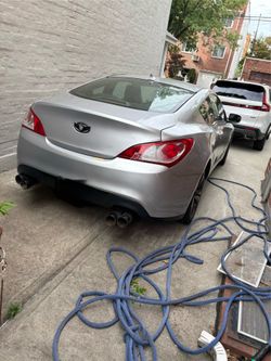 2011 Hyundai Genesis Coupe
