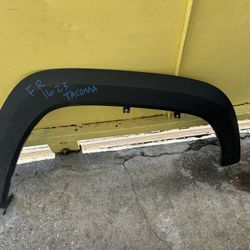 2016-2023 TOYOTA TACOMA FRONT PASSENGER SIDE FENDER FLARE