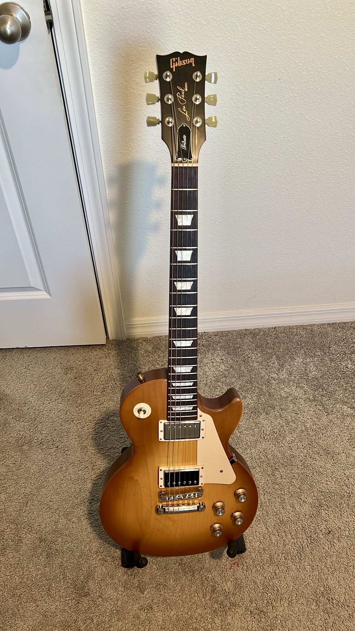 Electric Guitar Gibson Les Paul Tribute year 2017 original