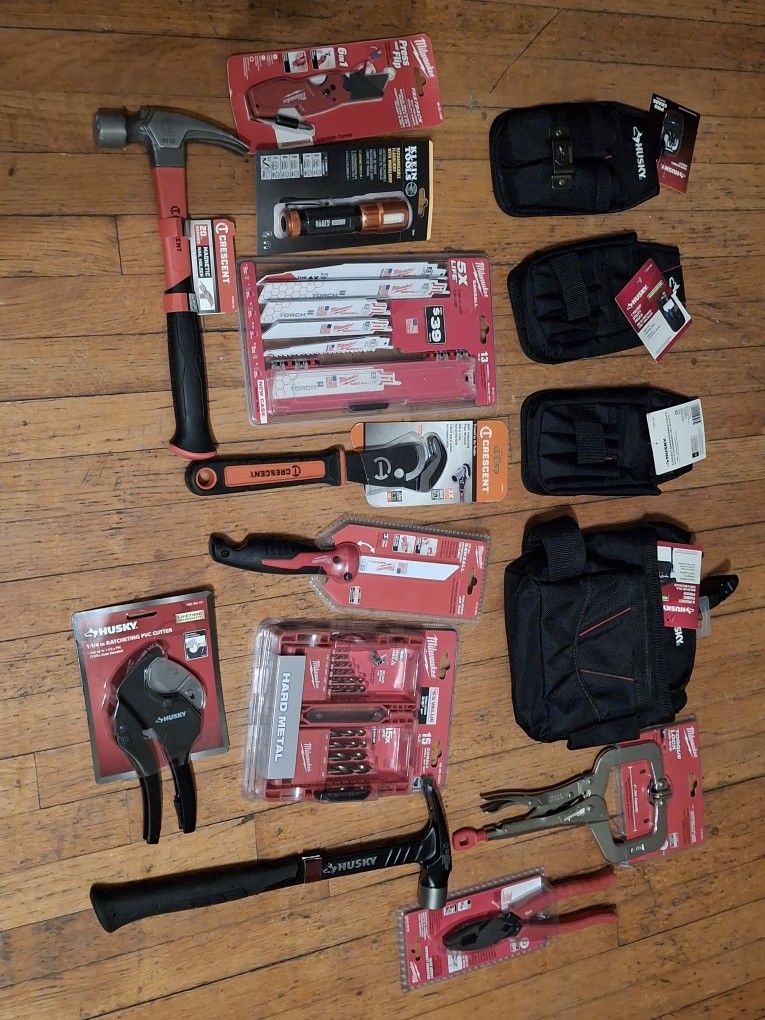 New Tool Pouches Saw Blades And Whrenchs