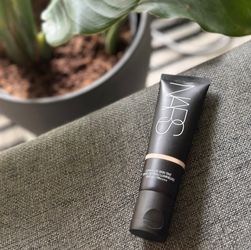NEW NARS Luminous Skin Tint SPF 50/PA++++