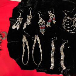 6 pairs of fashion earrings