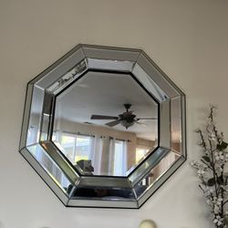 Wall mirror 