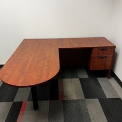  L shape Desk (Bullet Return)