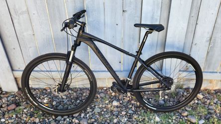 Giant Talon 29 Mountain Bike