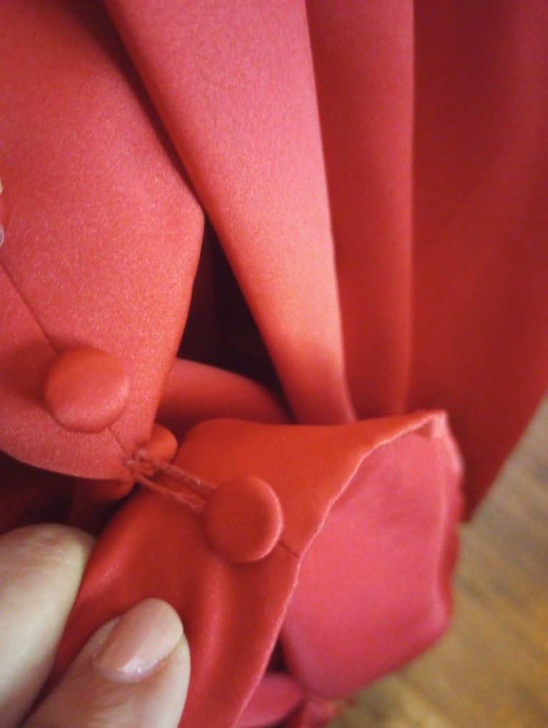 UNIQUE Red Ball Gown Size 20 W/ Sparkle & Pockets!