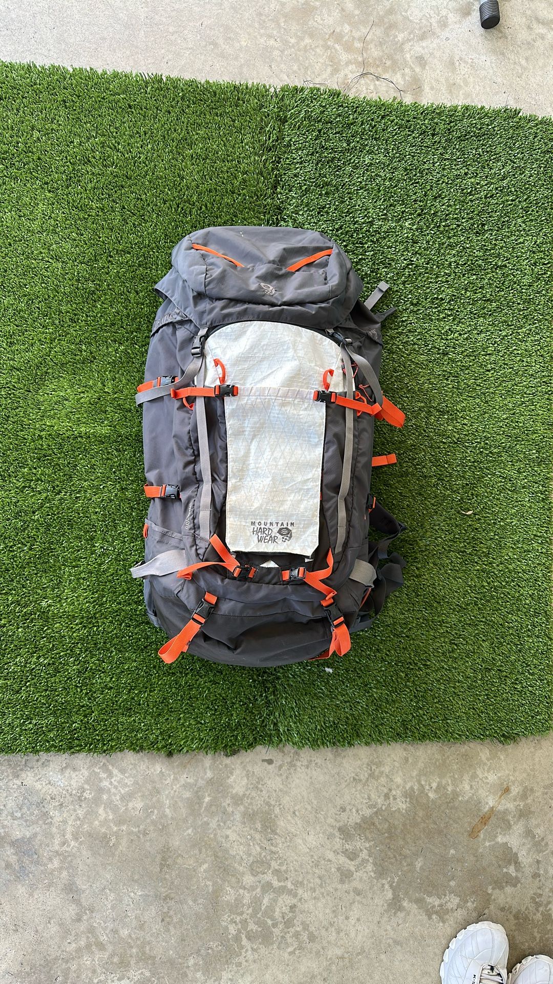 Mountain Hardware BMG 105 Backpack Face Ice Axe Mountaineering Patagonia Denali Arcteryx Msr Tent Summit Sea Duffle Bag Mt Rainier Sled Down Jacket