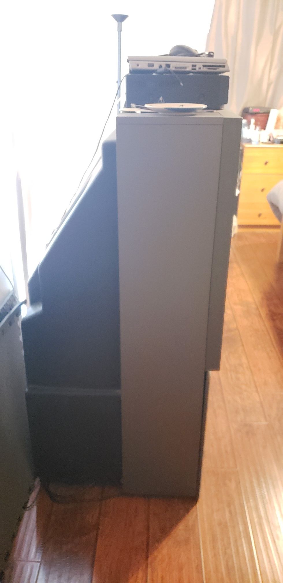Toshiba Free Stand Up 50" TV VERY Good Working Condition