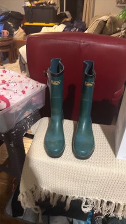 Rain boots