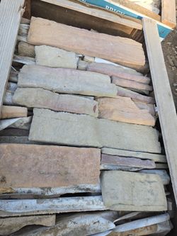 SURPLUS STONE VENEER $500 EACH PALLET (100 SQUARE FEET PER PALLET)