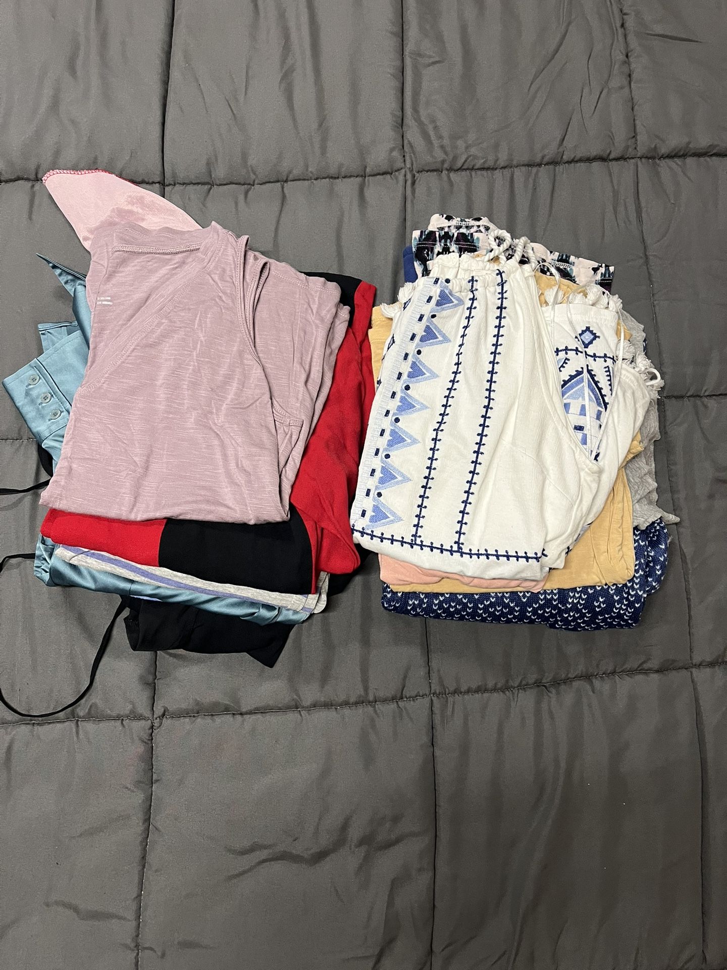 Women Clothes Bundle #4 Size Medium