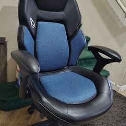 Office or Gaming Chair, Almost New.