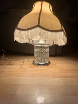 Elegant Fringed Shade Table Lamp