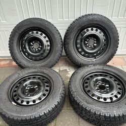 Snow Tires 17  on Rims  225/65R-17
