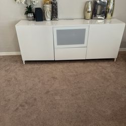 Tv Stand With Decor