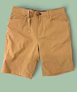 NWT Gerry Men's Venture Shorts - Size 32 (Tan / Khaki)