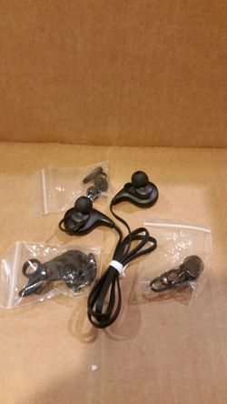 Sport Bluetooth headphones(sweatproof).