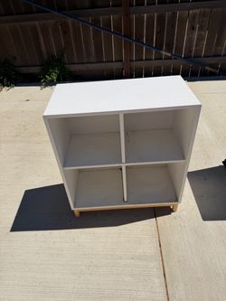 Shoebox cubby