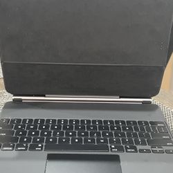 Ipad Pro 12.9 4th Gen With Keyboard 