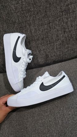 Nike shoes #5 size womens