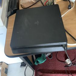 Ps4 Slim With Controller 