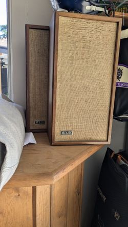 Vintage KLH home stereo speakers