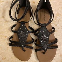 New Woman Sandals Size 81/2 