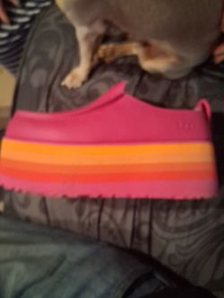 Pink uggs size 12/13