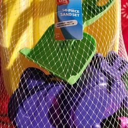 New 14 pcs Beach Toys 