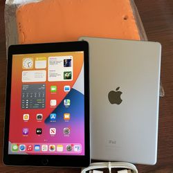 Apple iPad 5th Generation 32GB  with kids protective case & Charger (128gb $170) 