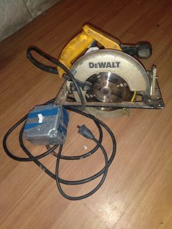 Dewalt 71/4 184mm Circular Saw