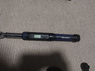 Duralast torque wrench $100