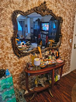 Antique sofa table with mirror