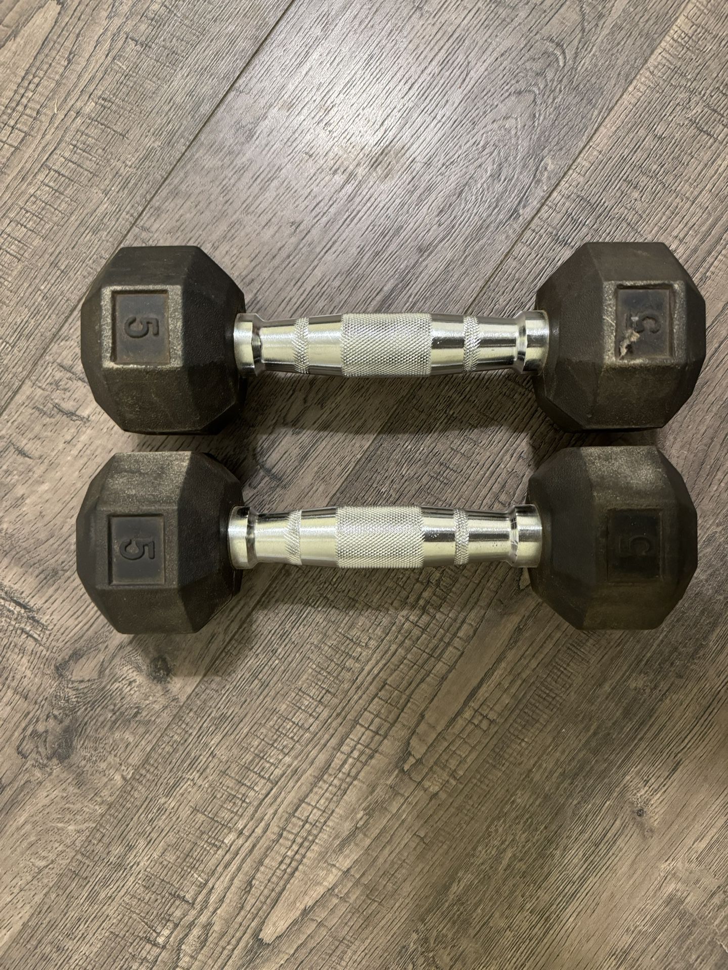 Weights 5 lbs