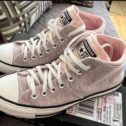 Size 5 Converse 