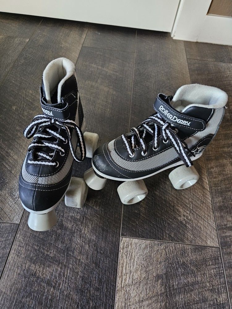 Roller Skates (Size 1 Kids)