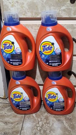 Detergente Tide líquido