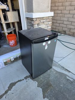 Mini Fridge - Working Condition