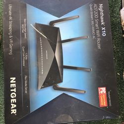 Netgear Nighthawk X10  4K Streaming And vat Gaming 