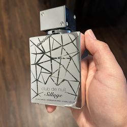 Club de nuit sillage