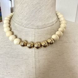 Cream And Gold Tone Beaded Necklace 